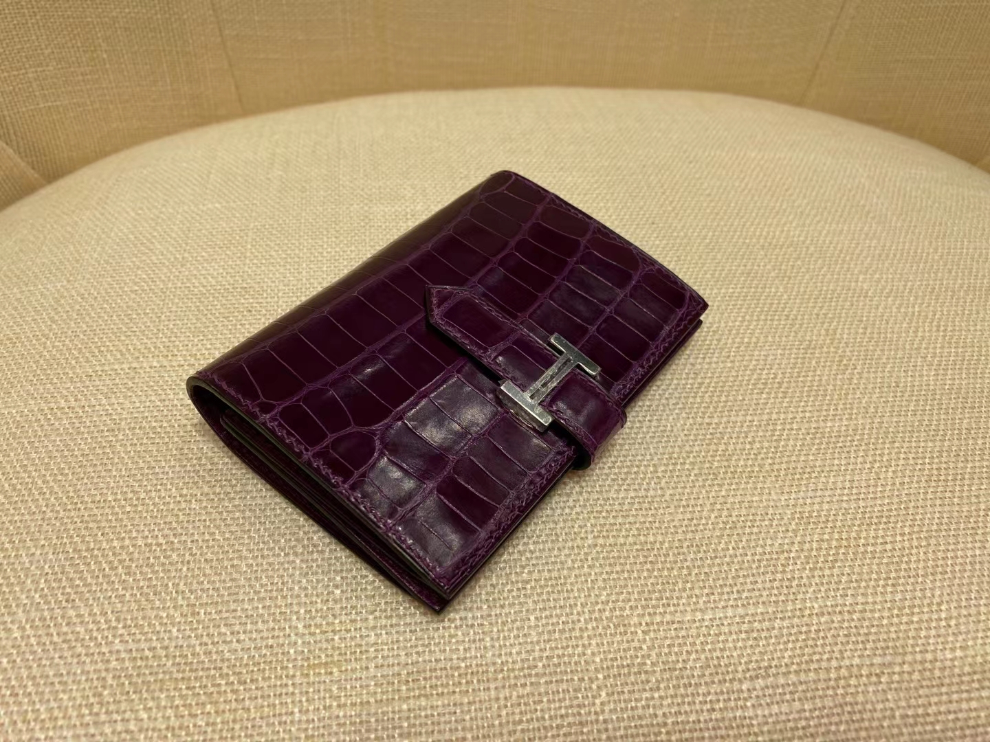 Hermès（爱马仕）Bearn 小H 鳄鱼卡包 亮面 方块 N5 黑加仑紫 顶级纯手工