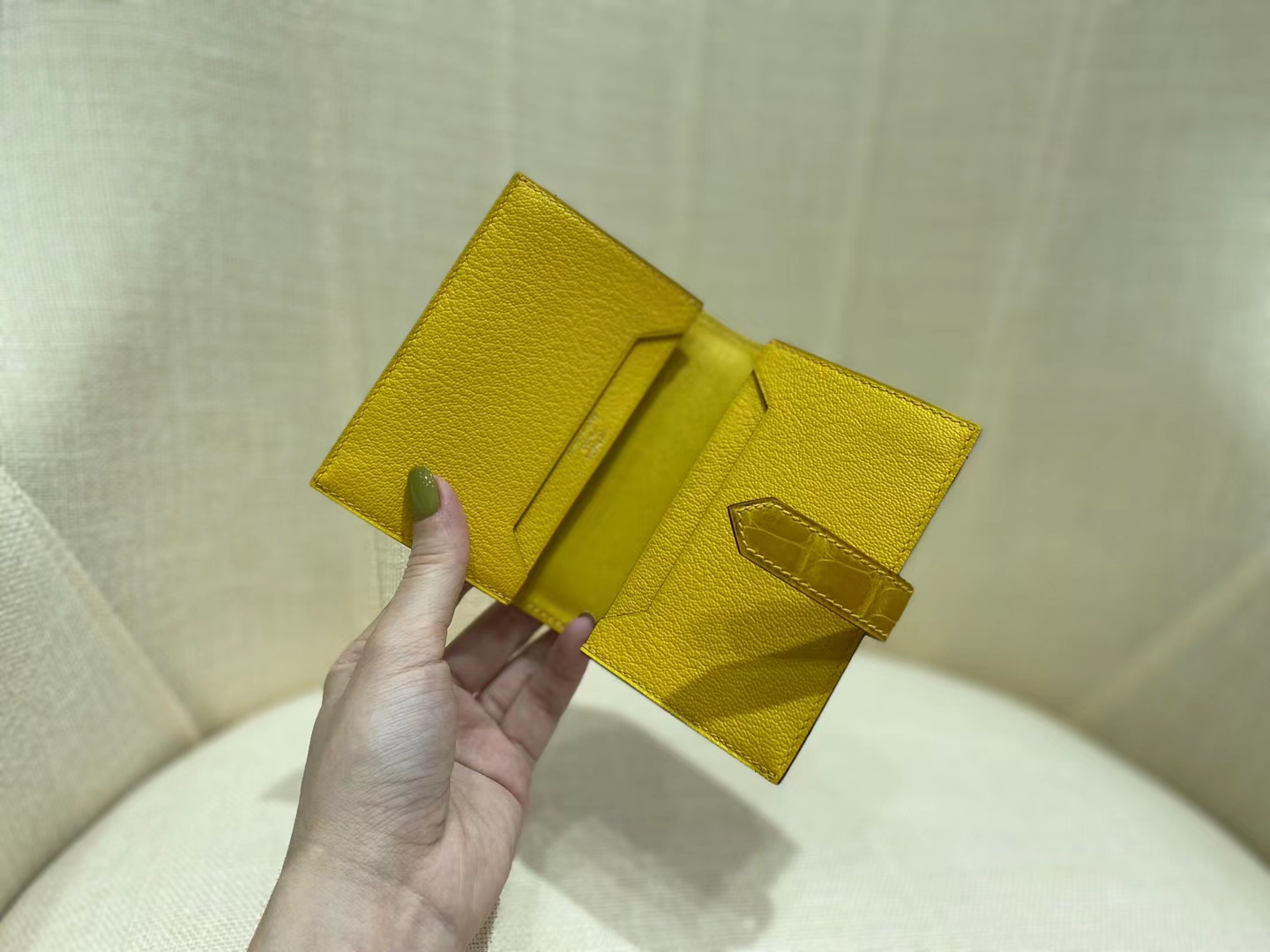 Hermès（爱马仕）Bearn 小H 鳄鱼卡包 亮面 方块 9D 琥珀黄 顶级纯手工