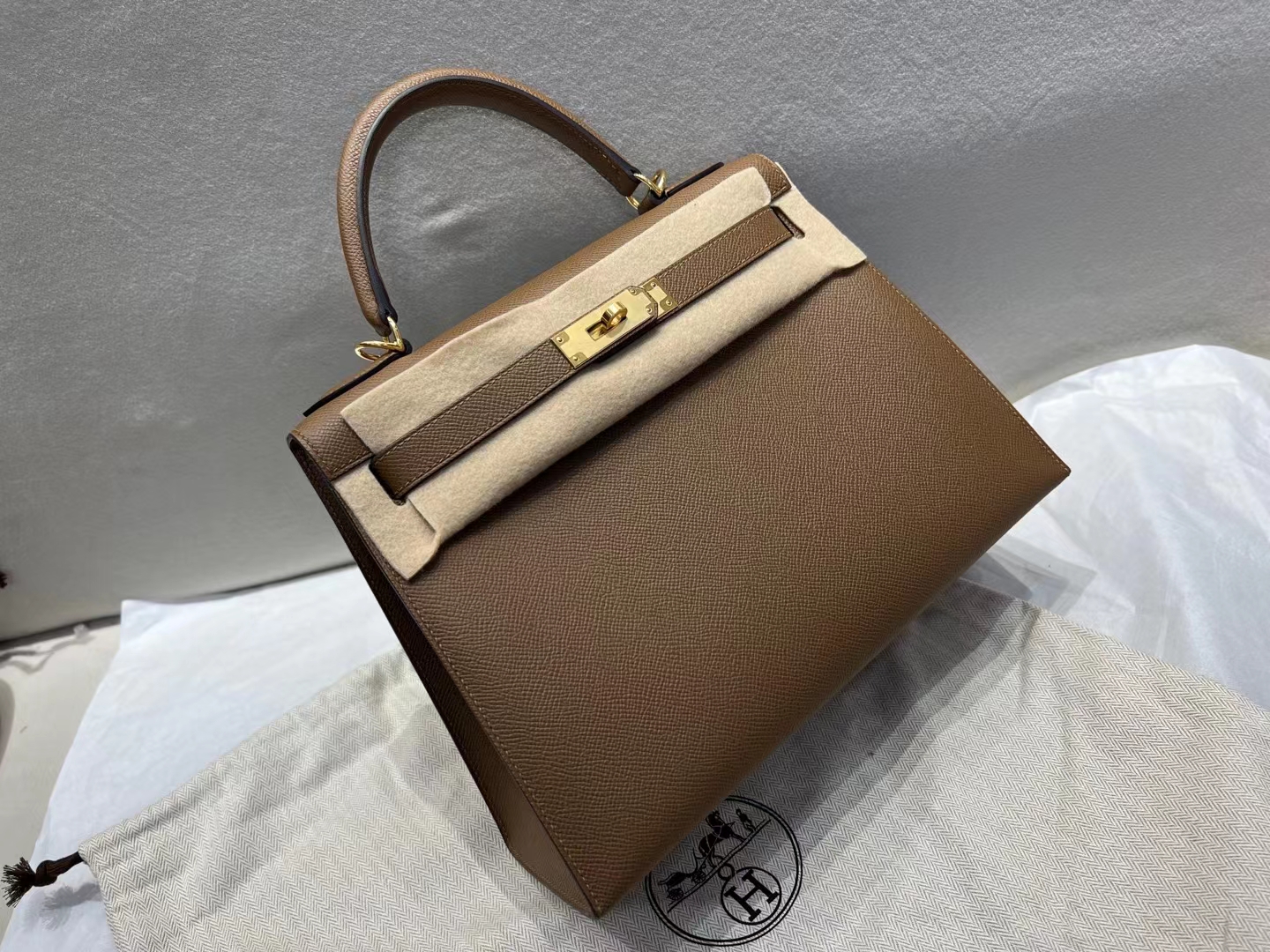 Hermès（爱马仕）Kelly 凯莉包 epsom 栗子色 3G 金扣 28cm 顶级纯手工